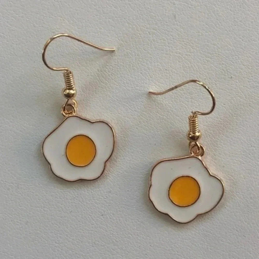 Fun Funny Fried Egg Gold Tone Earrings NWT